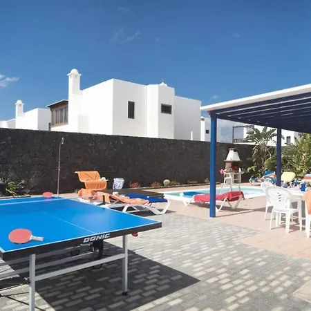 Βίλα Marisa Central 3 Bed With Aircon *