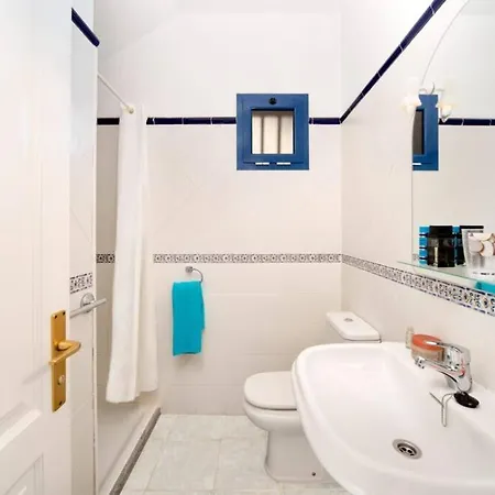 Villa Marisa Central 3 Bed With Aircon Lanzarote Island