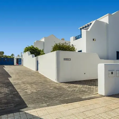 Villa Marisa Central 3 Bed With Aircon *